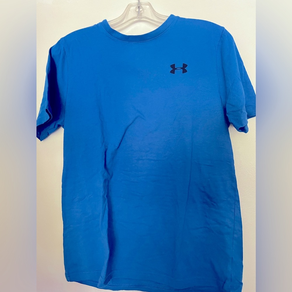 Under armor heat gear t shirt boys girls size YLG Youth Large.  blue